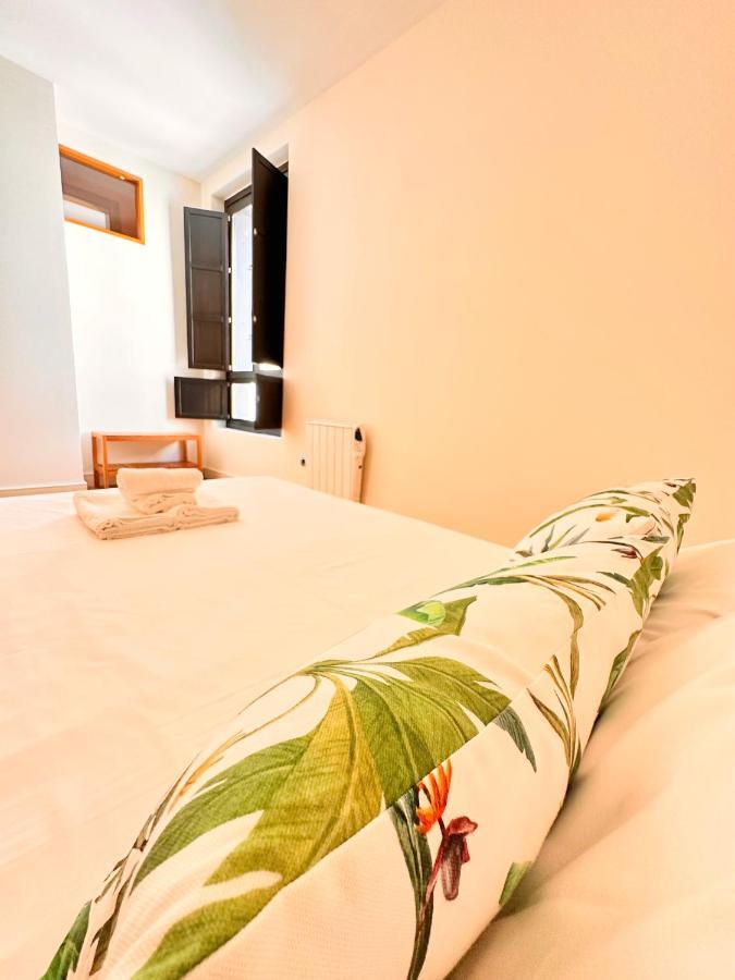 Penthouse Near Cathedral Private Rooftop Private Parking Seville Luaran gambar