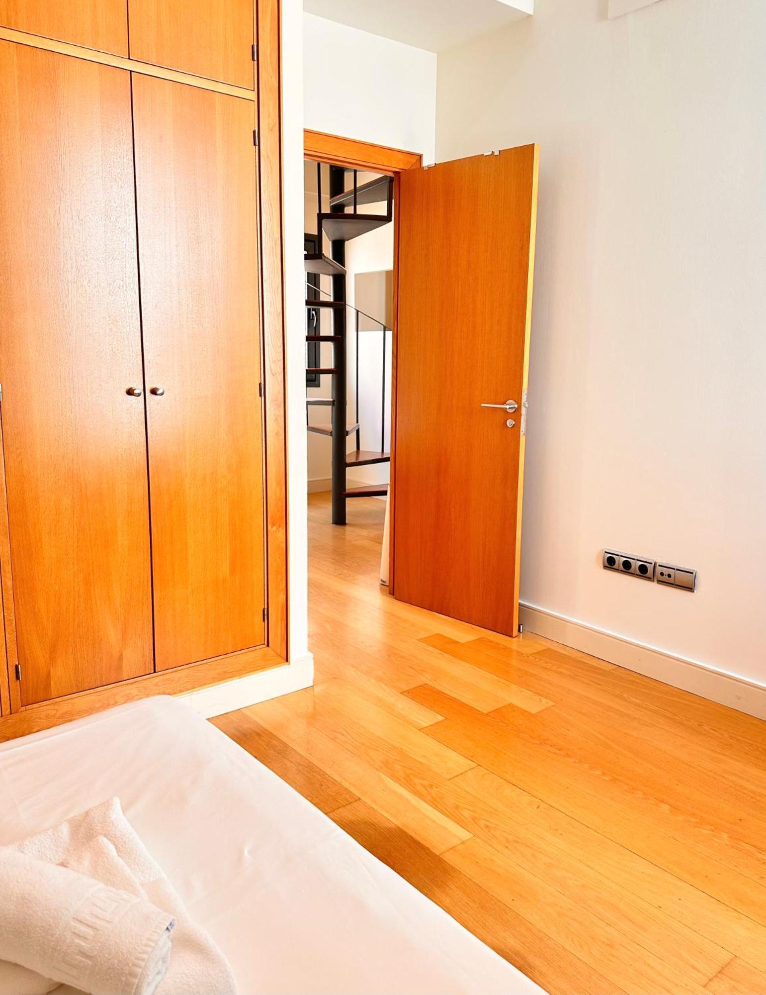 Penthouse Near Cathedral Private Rooftop Private Parking Seville Luaran gambar